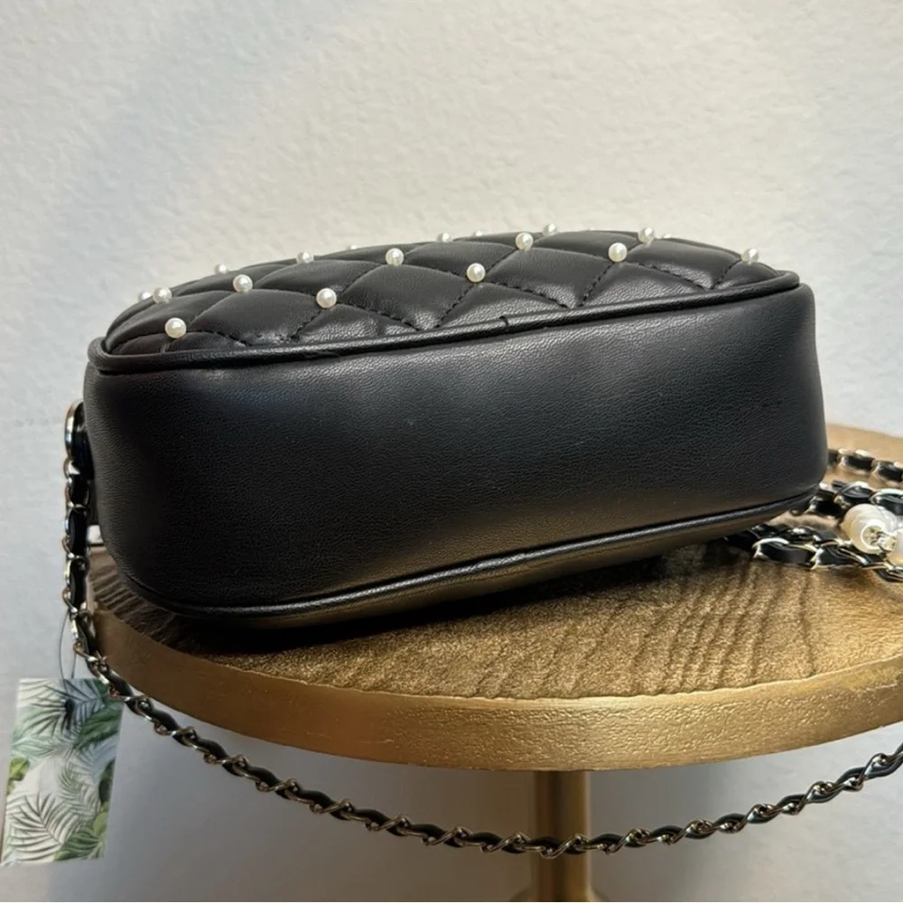 Badgley Mischka black quilted, pearls, crossbody vegan leather bag, NWT - Picture 10 of 12